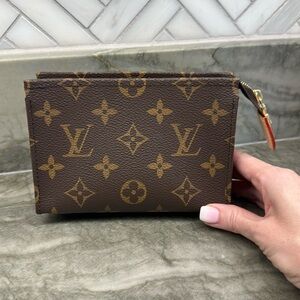Louis Vuitton Toiletry 15 NEW Magenta Interior